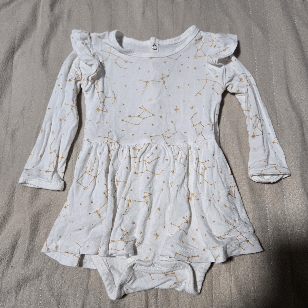 Kyte Baby Cream and Gray Ruffled Fitted Bodysuit